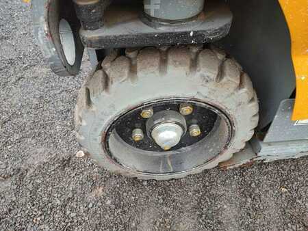 Ostatní 2012  Haulotte STAR 10-1 (16)