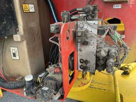 Ostatní 2001  Grove A60J (46)