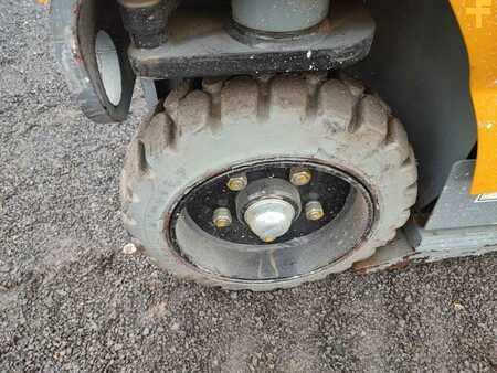 Annet 2012  Haulotte STAR 10-1 (16)