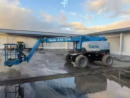 Altri 2017  Genie Z60/37 FE HYBRID (1)