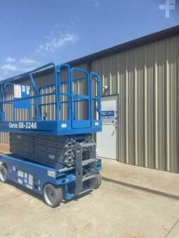 Scissor lift 2007  Genie GS-3246 (8)