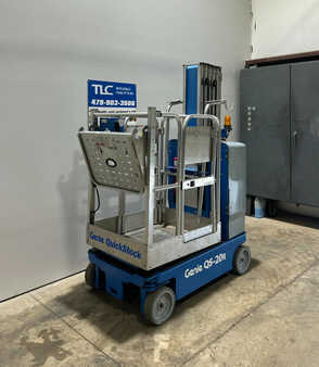 Scissor lift - Genie QS20R (8)