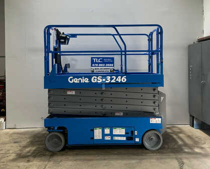 Scissor lift 2005  Genie GS-3246 (3)