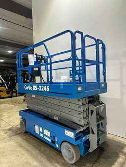 Scissor lift 2005  Genie GS-3246 (6)