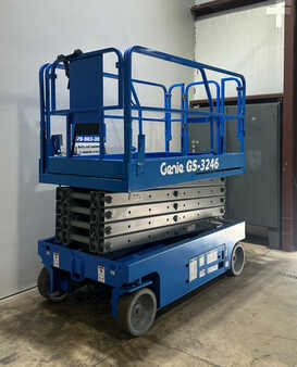 Scissor lift 2005  Genie GS-3246 (7)
