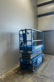 Scissor lift - Genie 1930 (4)