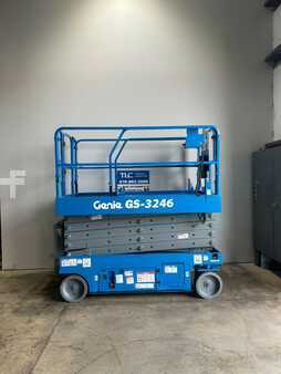 Scissor lift 2008  Genie GS-3246 (3)