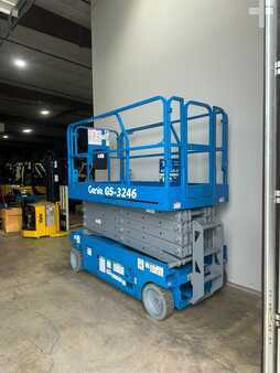Scissor lift 2008  Genie GS-3246 (4)