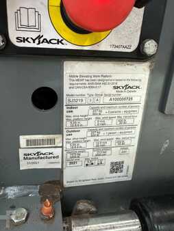 Scissor lift - Sky Jack SJ3219 (11)