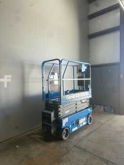 Scissor lift - Genie 1930 (9)