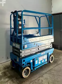 Scissor lift 2002  Genie 1930 (7)