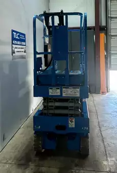 Scissor lift 2002  Genie 1930 (9)