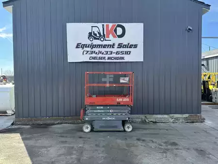 Scissor lift 2015  SKYJACK SJIII3219 (1)