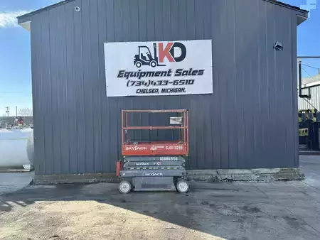 Scissor lift 2015  SKYJACK SJIII3219 (1)