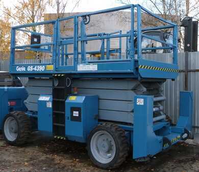 Saxliftar 2005  Genie GS-4390 (podnośnik nr 14) (1)