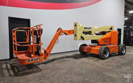 Articulating boom lift 2013 JLG E450AJ (6)
