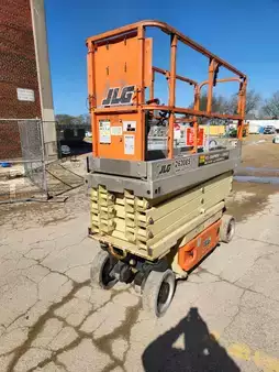 Plataforma de Tijera 2018  JLG 2630ES (2)