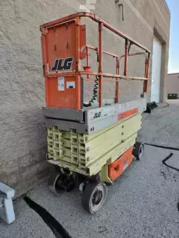 Plataforma de Tijera 2013  JLG 2630ES (1)