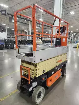 Plataforma de Tijera - JLG 2630ES (2)