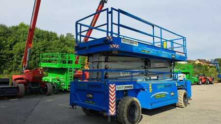 Pracovní plošina s nůžkovým zdvihem 2015 Holland-Lift NEW ENGINE - M250HYL25 ca. 28m Hybrid Scissor lift (11)