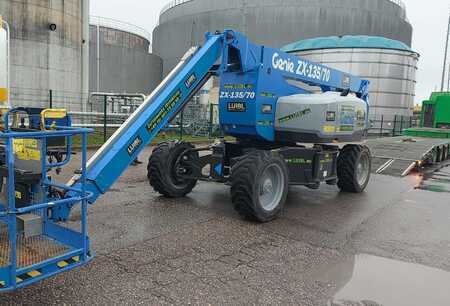 Piattaforme aeree articolate 2021 Genie ZX 135/70, 43m articulating boom, cherry picker (4)