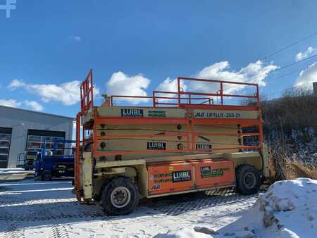 Pracovní plošina s nůžkovým zdvihem 2009 JLG Liftlux 260-25, 28m scissor lift, rental ready (2)