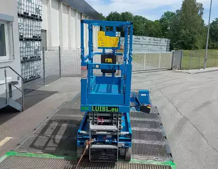 Scissors Lifts 2021  Genie GS 1330, 6m Mini scissor lift electric (4)
