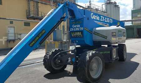 Kloubová pracovní plošina 2018 Genie ZX 135/70, 43m articulating boom lift, cherry pick (3)