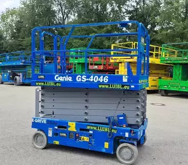 Scherenarbeitsbühne 2022  Genie GS 4046 E-Drive, GS4046, 14m Scissor Schere (4)
