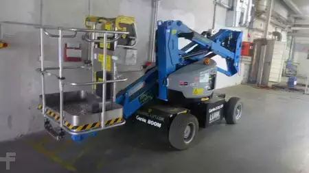 Csukló munka emelvény 2019  Genie Z33/18, 12m cherry picker, Hubsteiger (1)