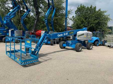 Plataforma Telescópica 2015 Genie S45, 16m boom lift (11)