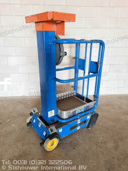 Vertical mast lift - JLG Peco Lift (3)