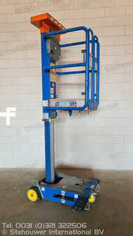 Vertical mast lift - JLG Peco Lift (5)