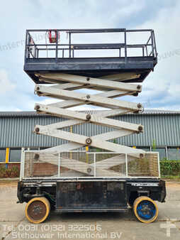 Scissor lift 2002 Liftlux SL153-12 E2WD (7)