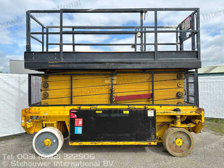 Scissor lift 2001 Liftlux SL153-12 E2WD (2)