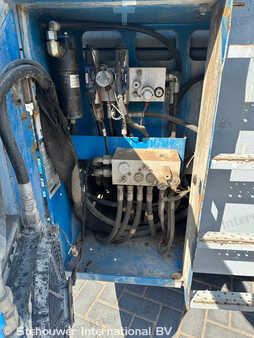 Schaarhoogwerker 2007  Genie GS3384 RT GS 3384 (10)