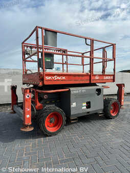 Pracovní plošina s nůžkovým zdvihem 2015  Skyjack SJ6826RT SJ6826 RT SJ 6826 SJ6832 (4)
