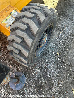 Piattaforme aeree a pantografo 2014  Haulotte H18SDX 4x4 Diesel H18SX H18 H 18 SX SDX SXL (6)