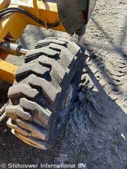 Piattaforme aeree a pantografo 2014  Haulotte H18SDX 4x4 Diesel H18SX H18 H 18 SX SDX SXL (7)