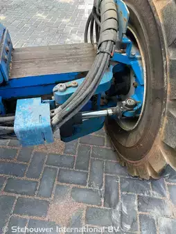 Teleszkópemelvény 2006  Genie S125 4x4x4 S-125 (19)