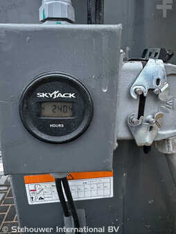 Kolmo zvedaná plošina 2018  Skyjack SJ12 SJ 12 (10)