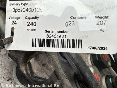 Kolmo zvedaná plošina 2013  JLG Toucan 10E (10)