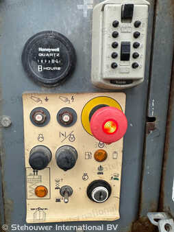 Scissors Lifts 2016  Skyjack SJ6832RT SJ6832 RT SJ 6832 SJ6826 (7)