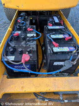 Kloubová pracovní plošina 2012  Niftylift HR12 NE Nifty Lift HR12NE Niftylift HR 12 (10)