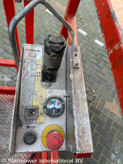 Piattaforme aeree verticali 2013  Skyjack SJ12 SJ 12 (8)