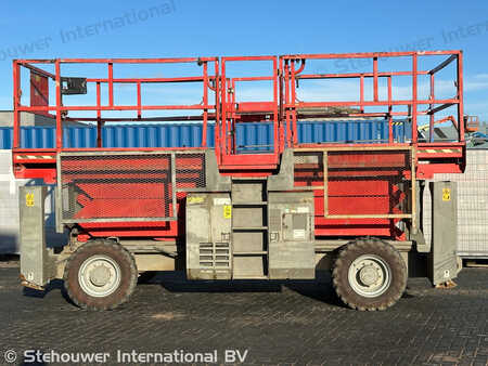 Pracovní plošina s nůžkovým zdvihem 2010  Genie GS3384 ( GS 3384 RT 3390 GS4390 GS3390 4390 GS5390 ) (3)