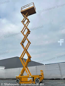 Ollós munka emelvény 1999  Genie GS3246 (6)