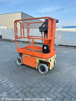 Kolmo zvedaná plošina 2011  JLG 1230ES JLG 1230 ES (3)