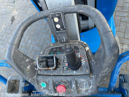 Kolmo zvedaná plošina 2013  JLG Toucan 10E (8)