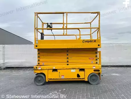 Scherenarbeitsbühne 2012  Haulotte Compact 14 (1)